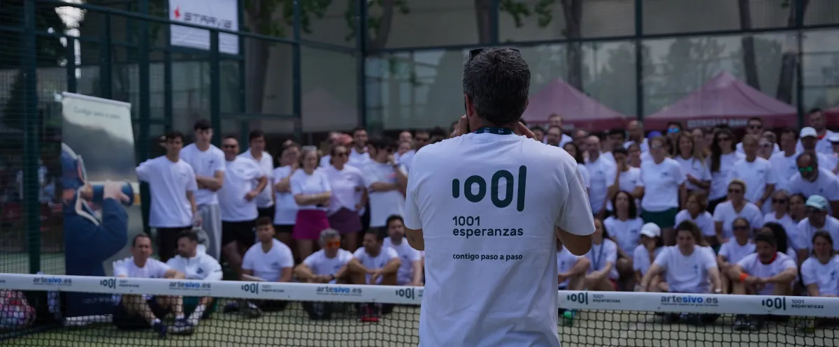 Fotografía de familia del torneo del Family Day 1001 Esperanzas